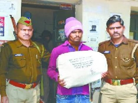 one crore worth of opium seized in Sealdah Express 
